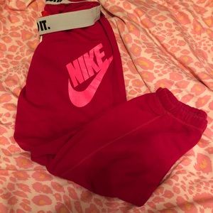 Nike cropped sweatpants